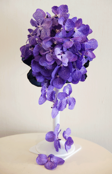 蘭「バンダ」のフリースタイルブーケ