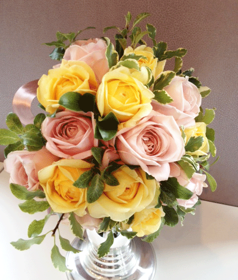 アンティークローズのラウンドブーケ